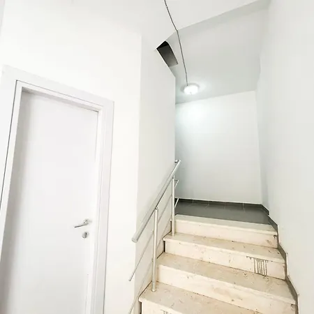 Studio 1082 Appartamento