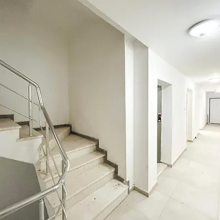 Studio 1082 Durrës