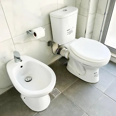 Studio 1082 * Durrës