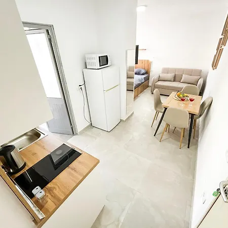 Studio 1082 Appartamento *